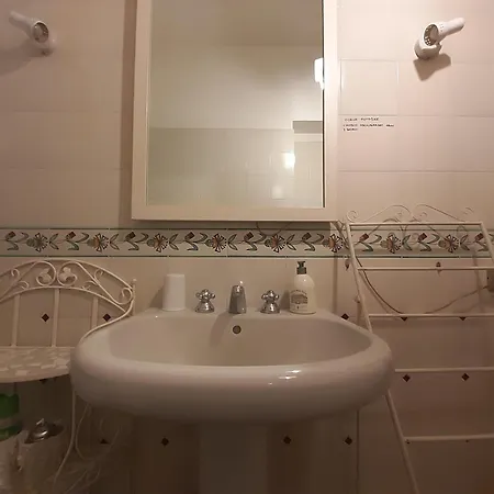 Fabiola Bed & Breakfast Marino